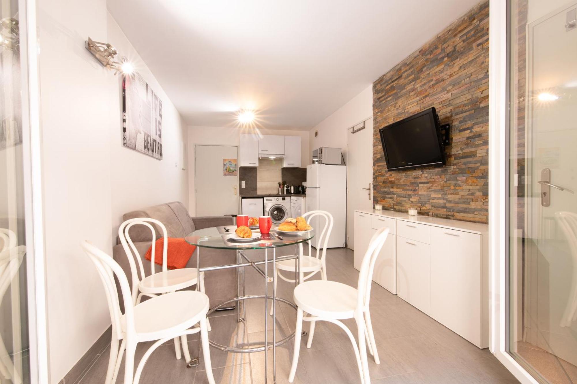 Le Victoria, Centre Ville , Plage Et Parking Gratuit Sainte-Maxime Zewnętrze zdjęcie